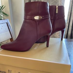 Michael Kors Finley Flex Mid Bootie